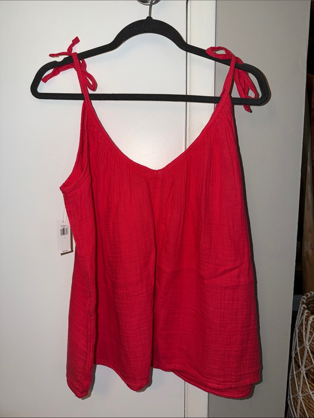 Old Navy Women’s Pink Tie-Shoulder Cotton Tank Top - Picture 2 of 4